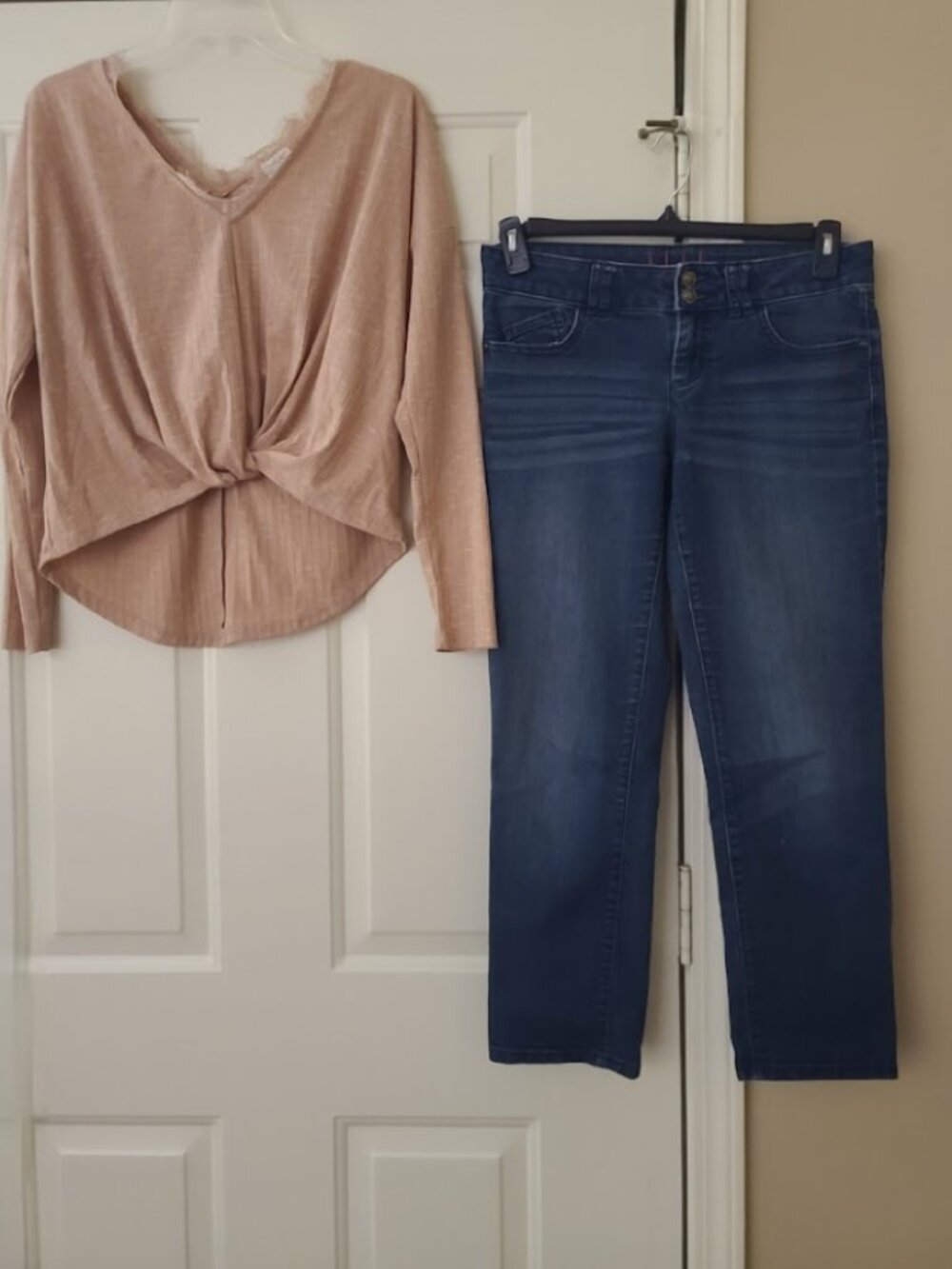 Ellie Dark Blue Women’s Stretch Jeans 4 & Blue Rain xs